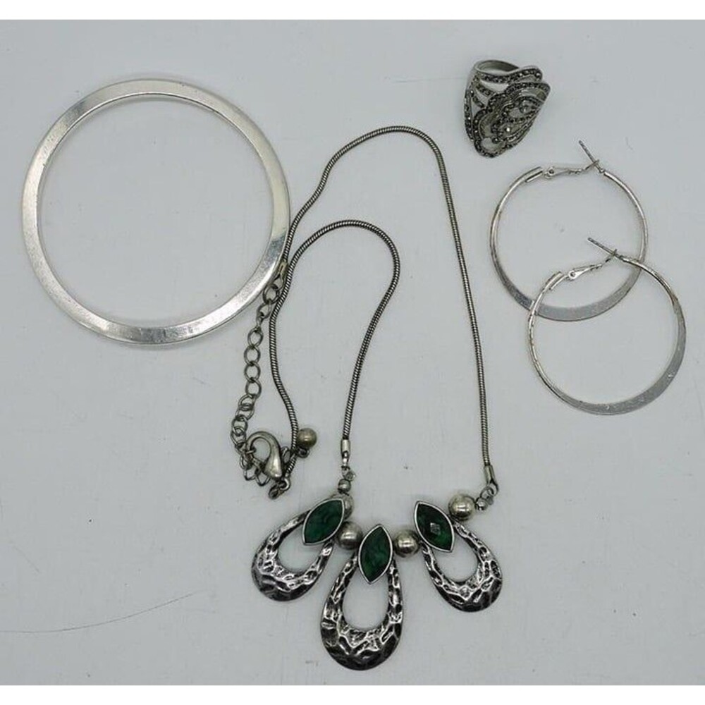 4 Piece Silver Tone Vintage Jewelry